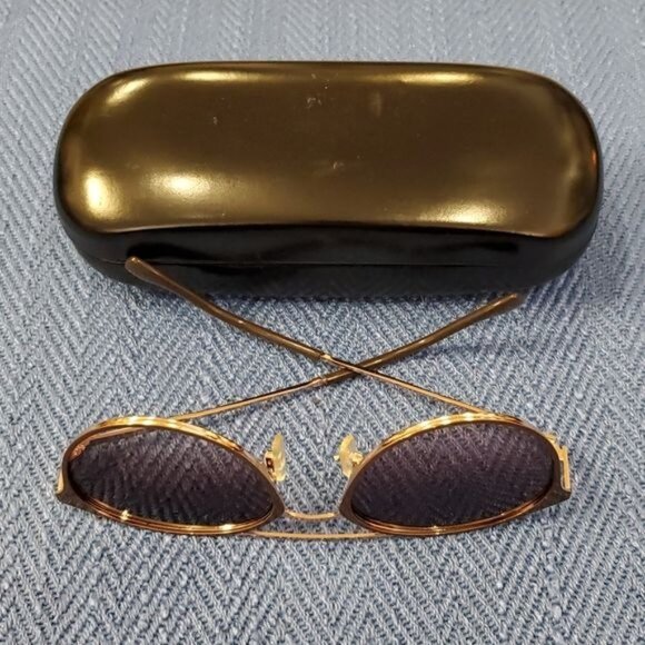 Jessica Simpson Sunglasses Saks Fifth Avenue Hard Case Glasses WOMEN'S WOMAN'S - Picture 2 of 15